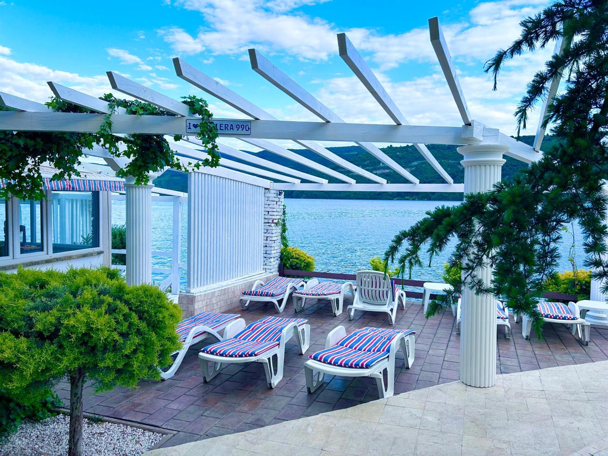Riviera 990 - Resort & Restaurant Eselnita Ngoại thất bức ảnh